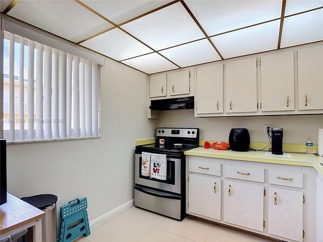 7722 Camino Real E304, Miami, FL 33143