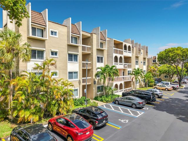 7722 Camino Real E304, Miami, FL 33143