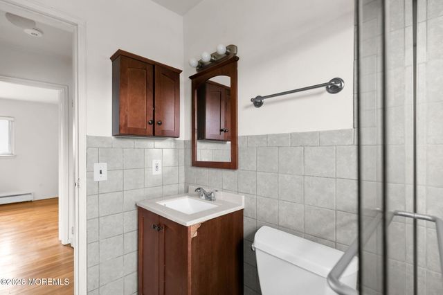 15 Azalea Court B, Eatontown, NJ 07724