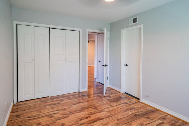 1880 White Oak Drive 176, Houston, TX 77009