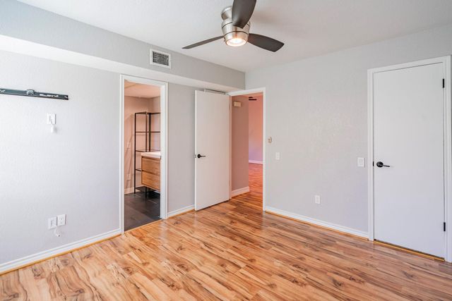 1880 White Oak Drive 176, Houston, TX 77009