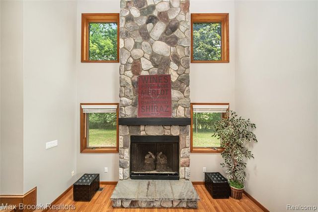 6730 Halyard Road, Bloomfield Hills, MI 48301