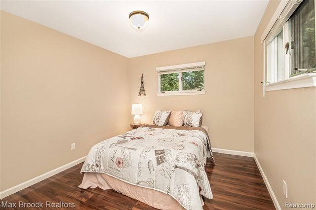 6730 Halyard Road, Bloomfield Hills, MI 48301