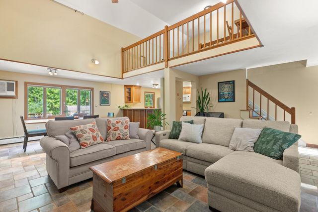 82 Corn Rd, Bolton, MA 01740