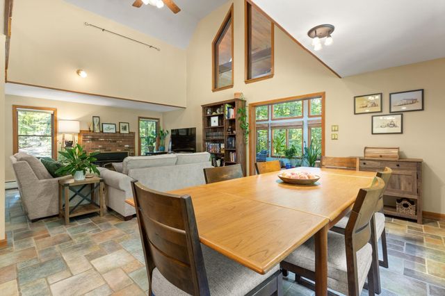 82 Corn Rd, Bolton, MA 01740