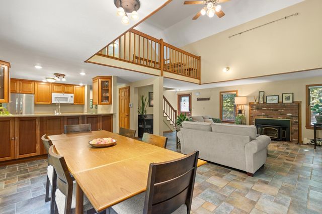 82 Corn Rd, Bolton, MA 01740