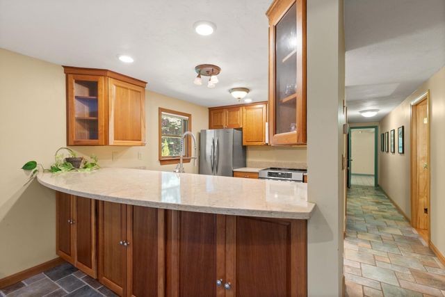 82 Corn Rd, Bolton, MA 01740