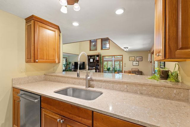 82 Corn Rd, Bolton, MA 01740