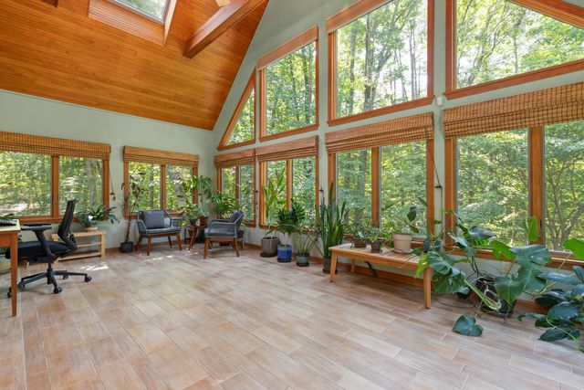 82 Corn Rd, Bolton, MA 01740