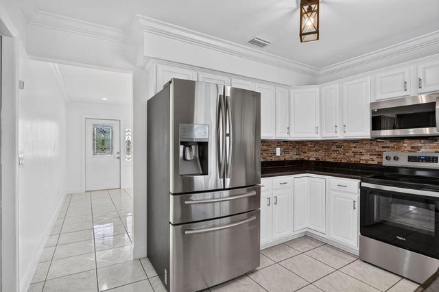 4602 BISON Street, Boca Raton, FL 33428