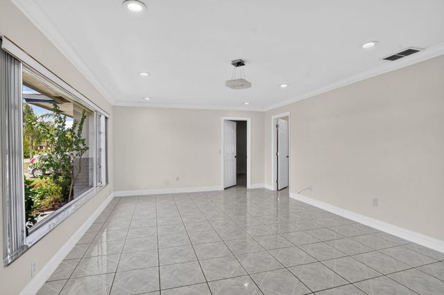 4602 BISON Street, Boca Raton, FL 33428
