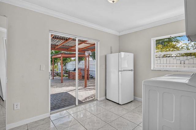 4602 BISON Street, Boca Raton, FL 33428