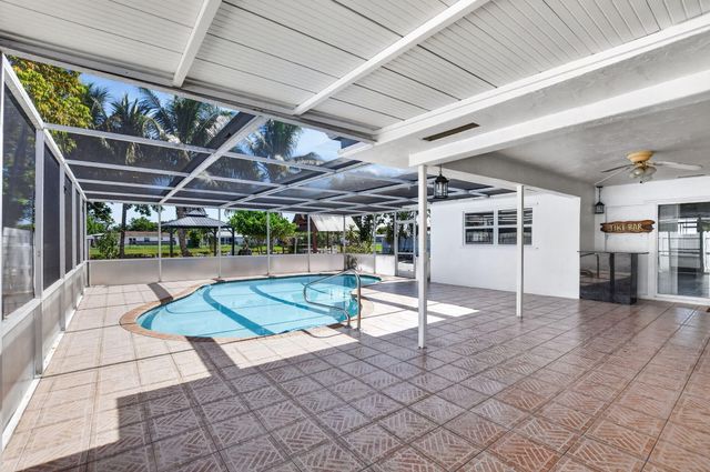 4602 BISON Street, Boca Raton, FL 33428
