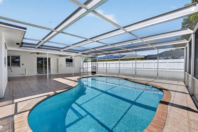 4602 BISON Street, Boca Raton, FL 33428