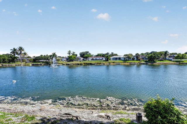 4602 BISON Street, Boca Raton, FL 33428