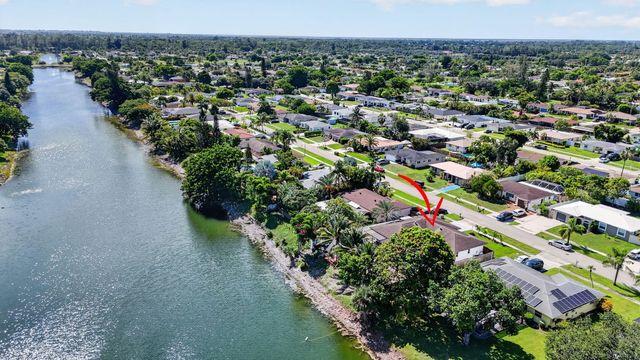 4602 BISON Street, Boca Raton, FL 33428
