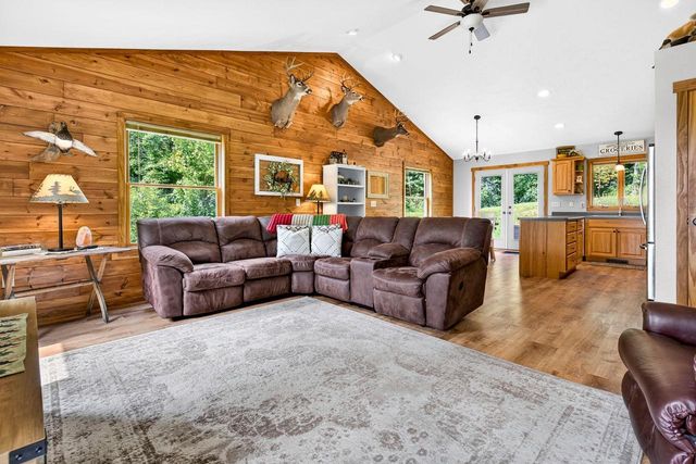 E8566 COUNTY ROAD H, Fremont, WI 54940