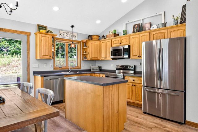 E8566 COUNTY ROAD H, Fremont, WI 54940