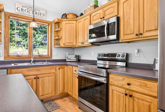 E8566 COUNTY ROAD H, Fremont, WI 54940