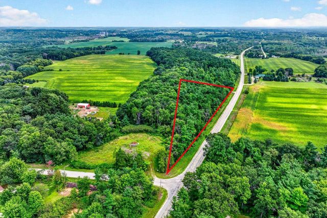 E8566 COUNTY ROAD H, Fremont, WI 54940