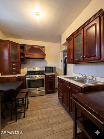 324 DOLAN Street, El Paso, TX 79905