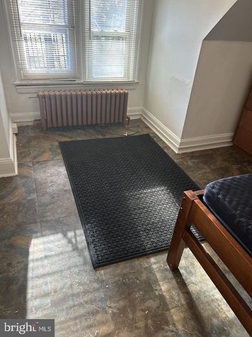 1114 STUYVESANT AVE, Trenton, NJ 08618