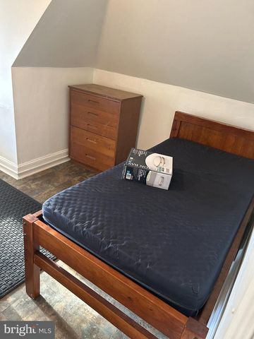 1114 STUYVESANT AVE, Trenton, NJ 08618
