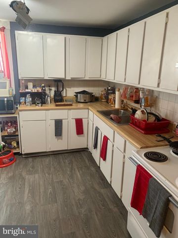 1114 STUYVESANT AVE, Trenton, NJ 08618