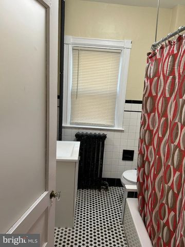 1114 STUYVESANT AVE, Trenton, NJ 08618