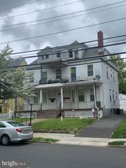 1114 STUYVESANT AVE, Trenton, NJ 08618