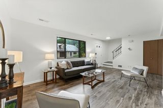 1216 Ferndale Street N, Maplewood, MN 55119