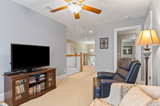 300 Farmers Market Street, Taylors, SC 29687