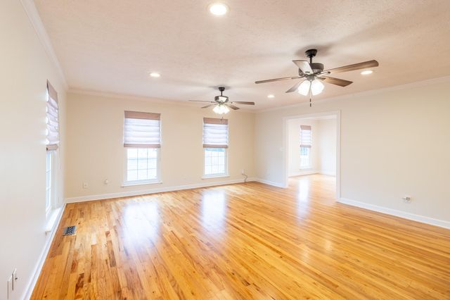 87 Happy Valley Road, Dunlap, TN 37327