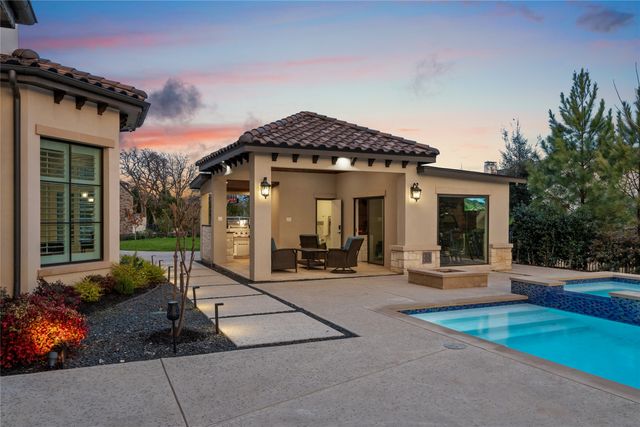 2202 Barcelona Court, Westlake, TX 76262