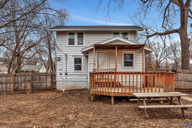 1147 SW Webster AVE, Topeka, KS 66604