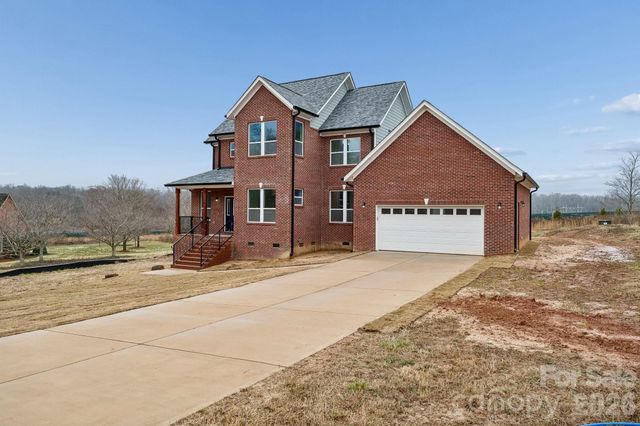 114 Strawberry Court, Lincolnton, NC 28092