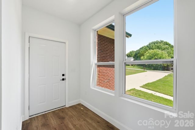 114 Strawberry Court, Lincolnton, NC 28092