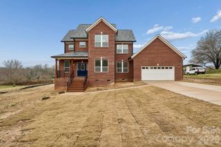 114 Strawberry Court, Lincolnton, NC 28092