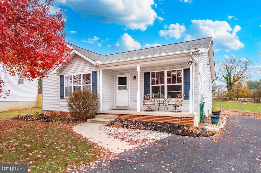 1024 KASINOF AVE, Hagerstown, MD 21742