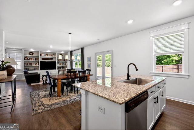 569 Starbuck Parkway, Pendergrass, GA 30567