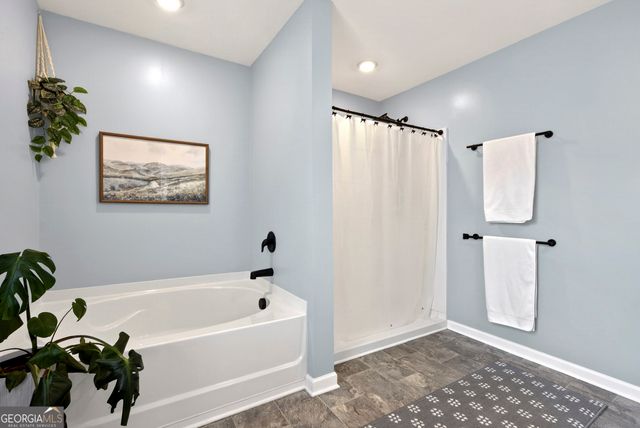 569 Starbuck Parkway, Pendergrass, GA 30567