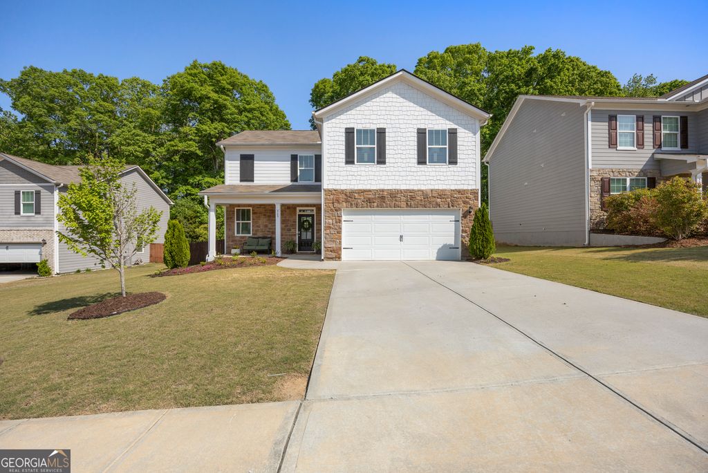 569 Starbuck Parkway, Pendergrass, GA 30567