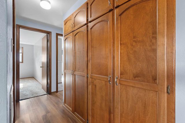 2721 HAZELWOOD LANE, Green Bay, WI 54304