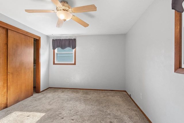 2721 HAZELWOOD LANE, Green Bay, WI 54304