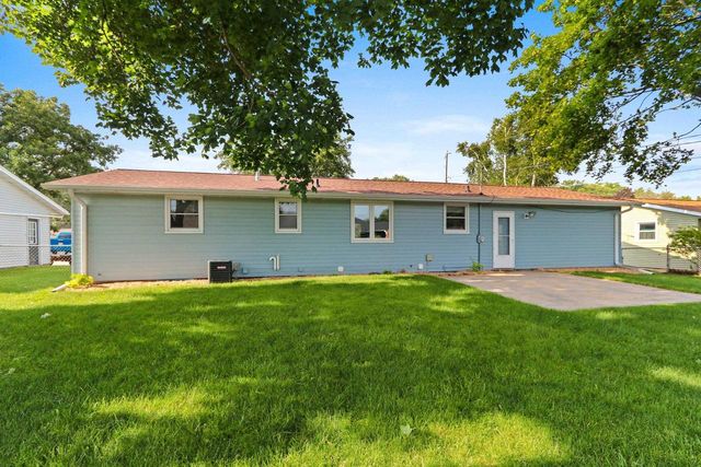 2721 HAZELWOOD LANE, Green Bay, WI 54304