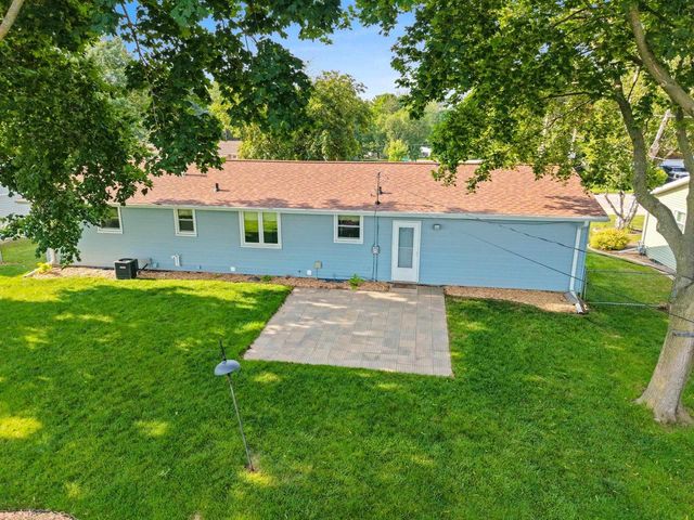 2721 HAZELWOOD LANE, Green Bay, WI 54304