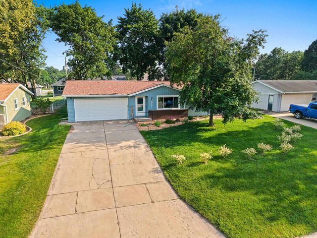 2721 HAZELWOOD LANE, Green Bay, WI 54304