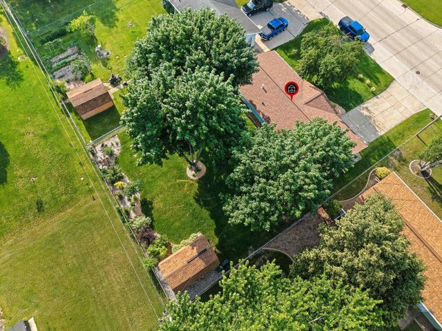 2721 HAZELWOOD LANE, Green Bay, WI 54304