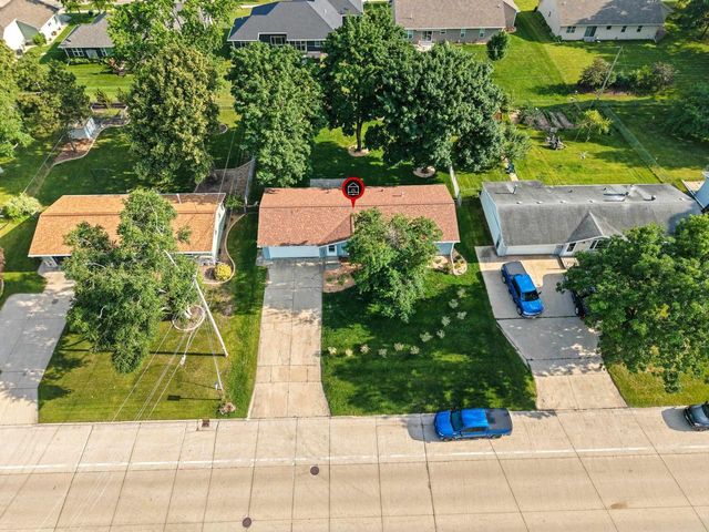 2721 HAZELWOOD LANE, Green Bay, WI 54304
