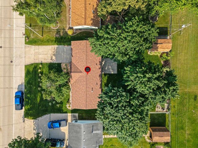 2721 HAZELWOOD LANE, Green Bay, WI 54304